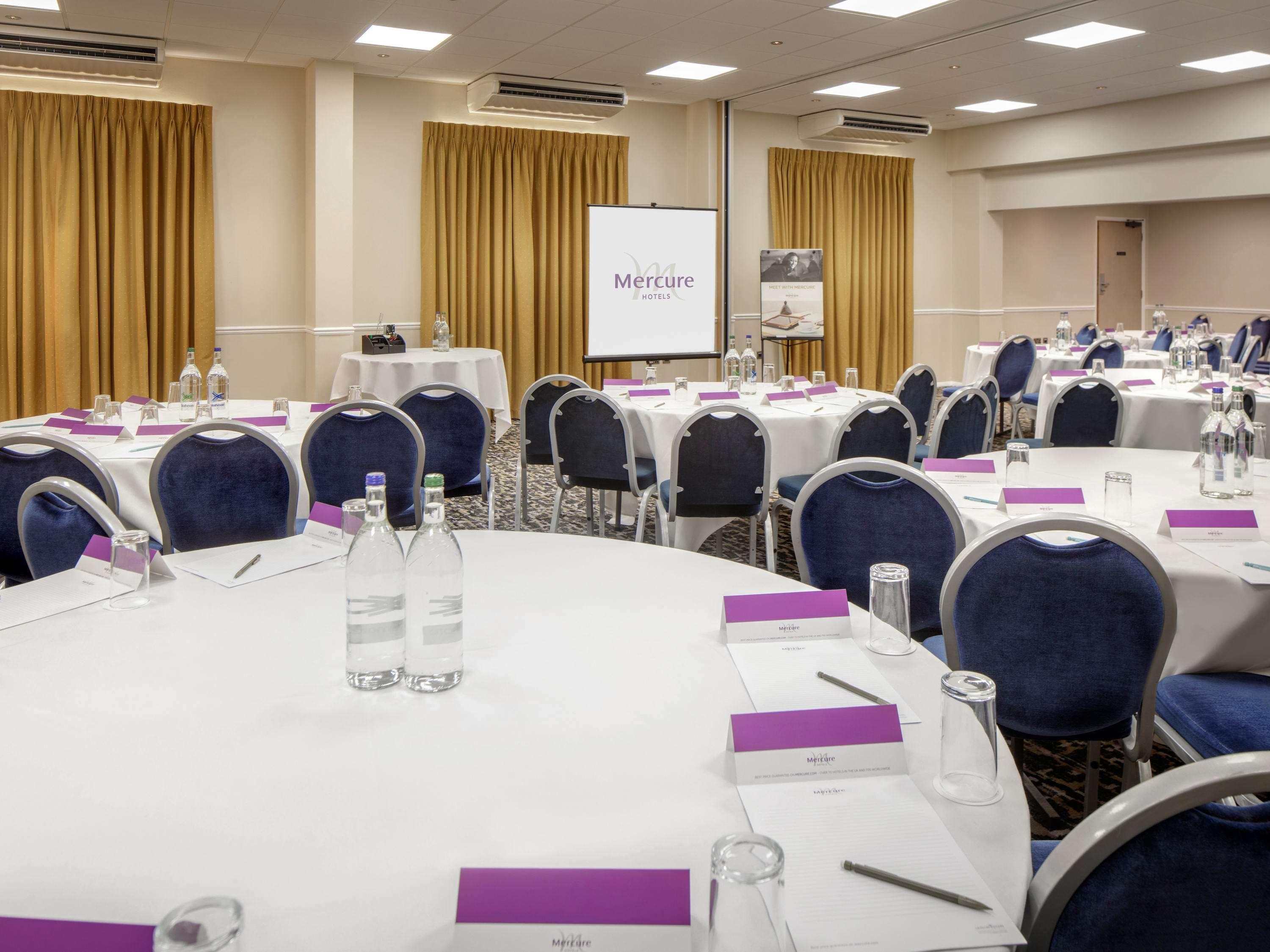 Mercure Hatfield Oak Hotel Екстер'єр фото